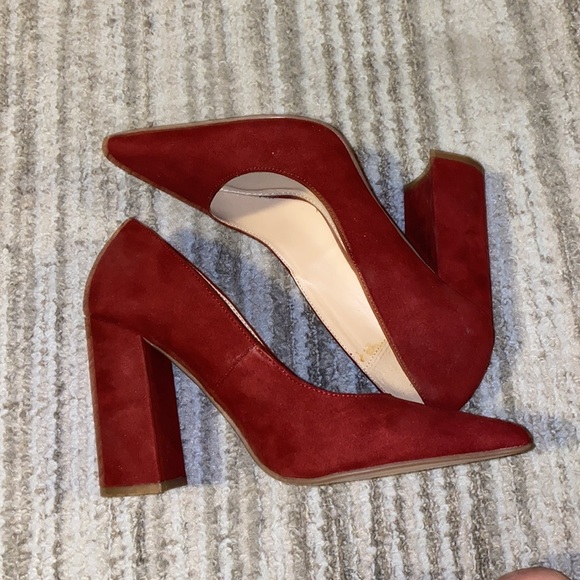 Just Fab Red pumps with thick heel - Picture 5 of 5